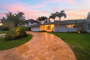 Exterior - Pompano Beach Retreat • Private Pool + Canal-Front Tiki Lounge | Coral Current (Pompano Beach)