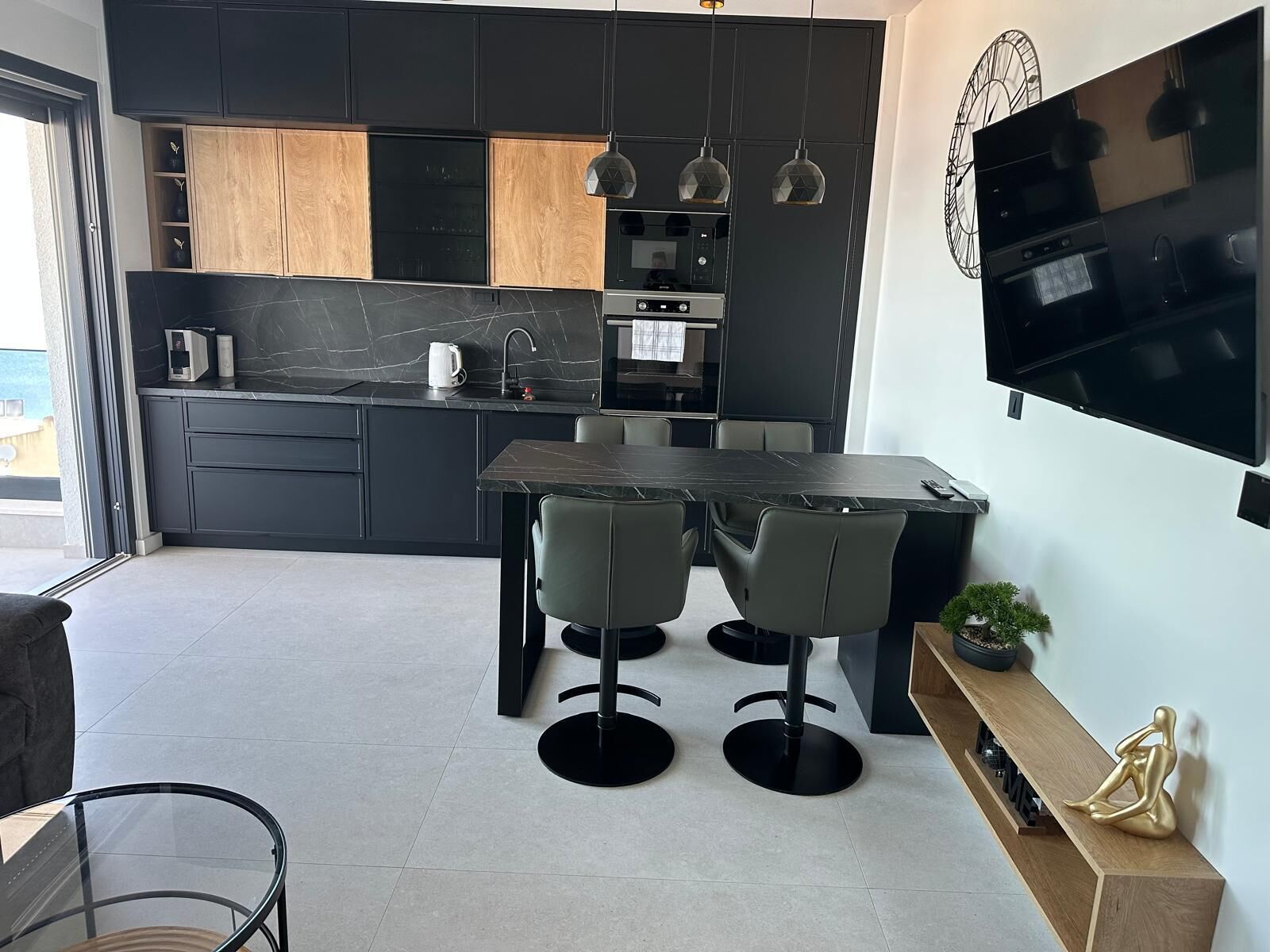 Apartment, Balcony, Beach View | Private kitchen