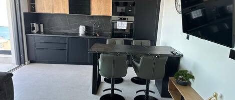 Apartment, Balcony, Beach View | Private kitchen