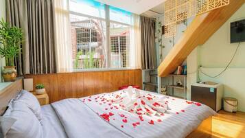 In-room safe, blackout drapes, iron/ironing board, free WiFi