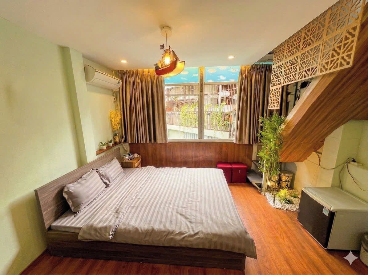 In-room safe, blackout curtains, iron/ironing board, free WiFi