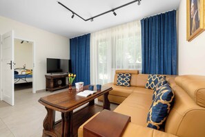 TV, offices - Cozy Apartments with a Garden | Close to Downtown (Bielsko-Biała)