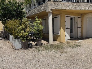 Exterior - Vrbo Property (Valensole)