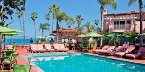 Outdoor pool - Peaks Hotel Nanyuki (nanyuki)
