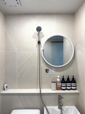 Dreibettzimmer | Badezimmer