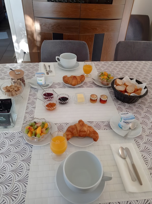 Ruokailu