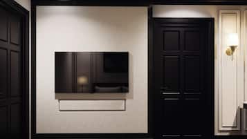 Caja de seguridad en la habitación y cortinas blackout