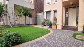 Nhà, 5 phòng ngủ, ban công | Chi tiết ngoại thất