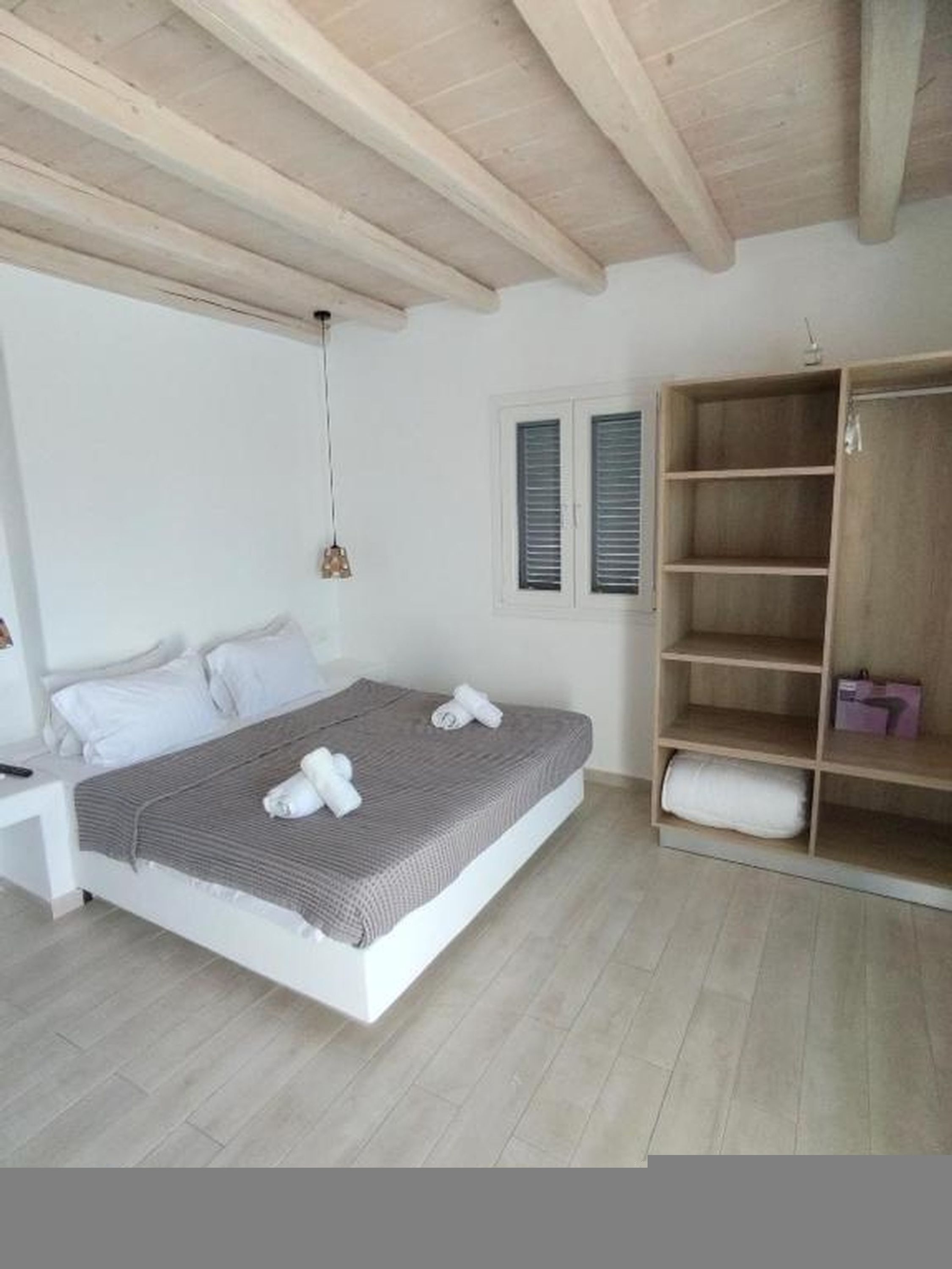 7 bedrooms