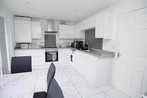 Private kitchen - The Rehoboth Place (Wednesbury)