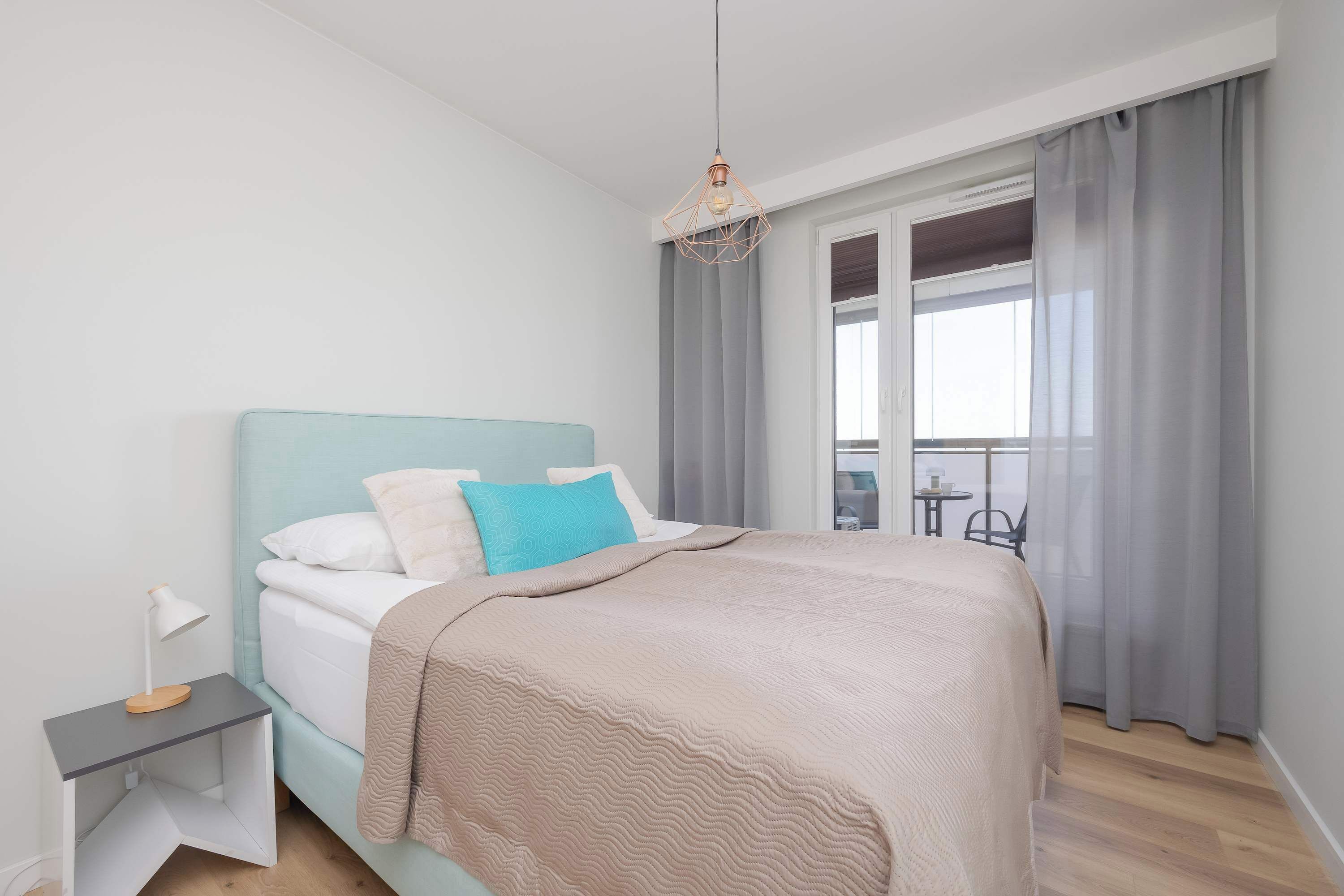 Bügeleisen/Bügelbrett, Reisekinderbett, WLAN, Bettwäsche