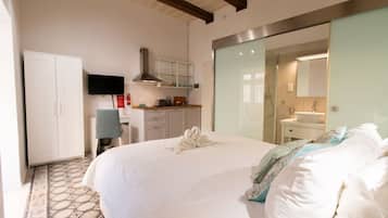 Bureau, fer et planche à repasser, Wi-Fi, literie fournie