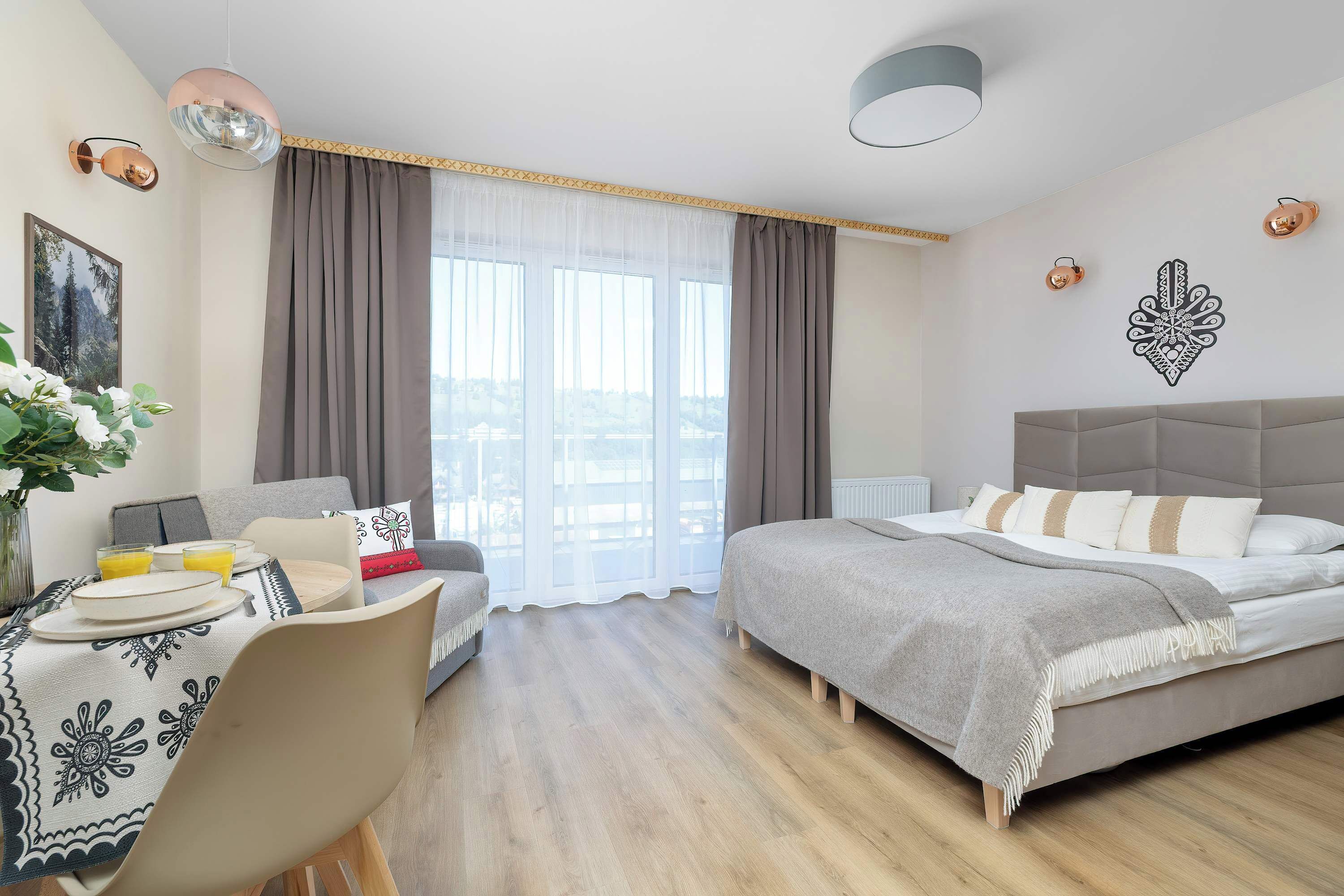 Bügeleisen/Bügelbrett, Reisekinderbett, WLAN, Bettwäsche