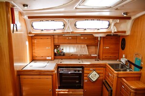 Private kitchen - Macedonian Sun and Beach Sailing Extravaganza from Kavala (Kavala)