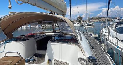 Sun-Kissed Sailing Adventure in Provence-Alpes-Côte d'Azur