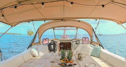 Sun-Kissed Sailing Adventure in San Blas Islands