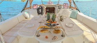 Sun-Kissed Sailing Adventure in San Blas Islands