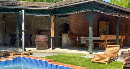 Gorgeous home in Batina with private swimming pool, can be inside or outside
