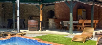 Gorgeous home in Batina with private swimming pool, can be inside or outside