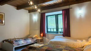 2 bedrooms, WiFi (free) - Beautiful home in Batina with private swimming pool, can be inside or outside (Batina)