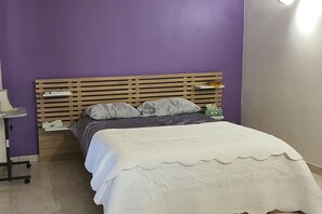 1 bedroom, iron/ironing board, Internet, bed sheets - Ground floor of a villa for rent for a dream vacation in a peaceful setting, surrounded by nature (Les Adrets-de-l'Estérel)