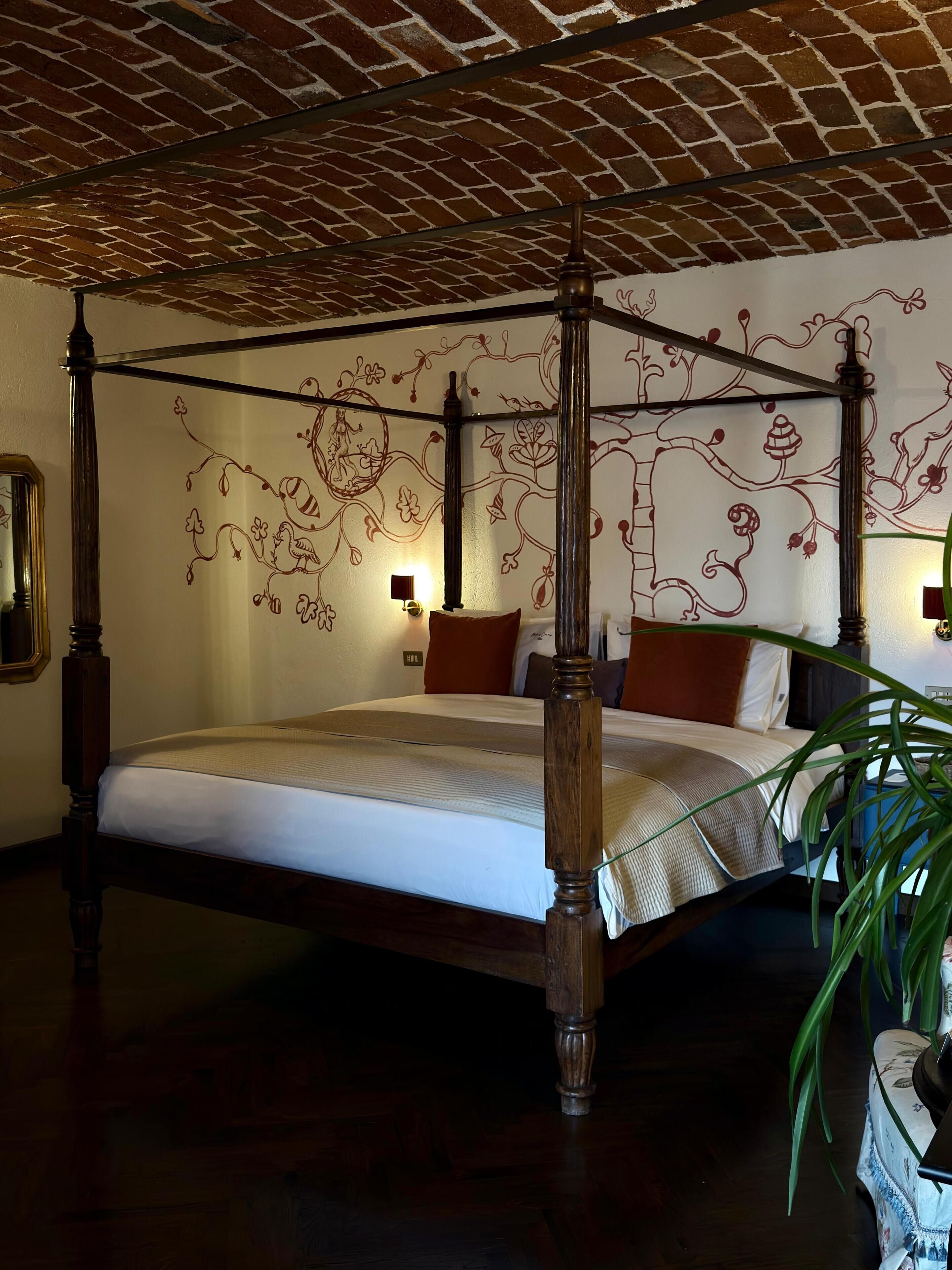 Suite Deluxe, vista piscina | Biancheria in cotone egiziano, biancheria da letto di alta qualità