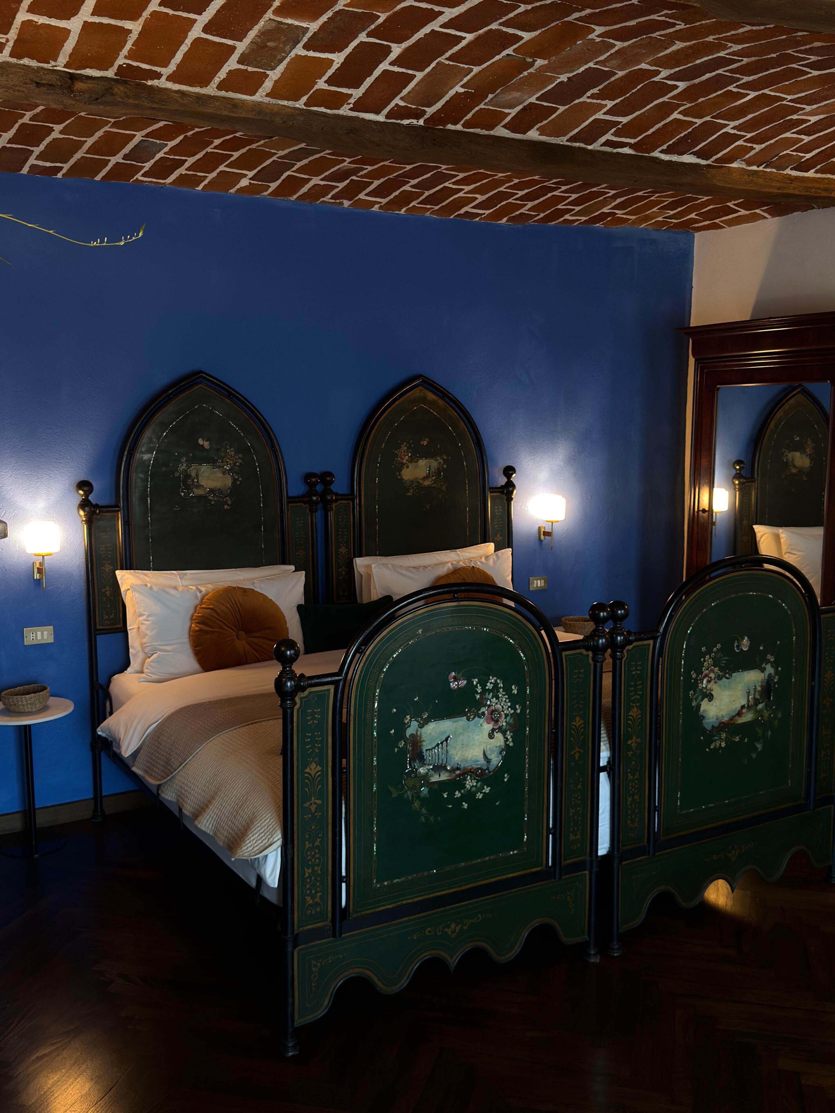Suite Deluxe, vista piscina | Biancheria in cotone egiziano, biancheria da letto di alta qualità