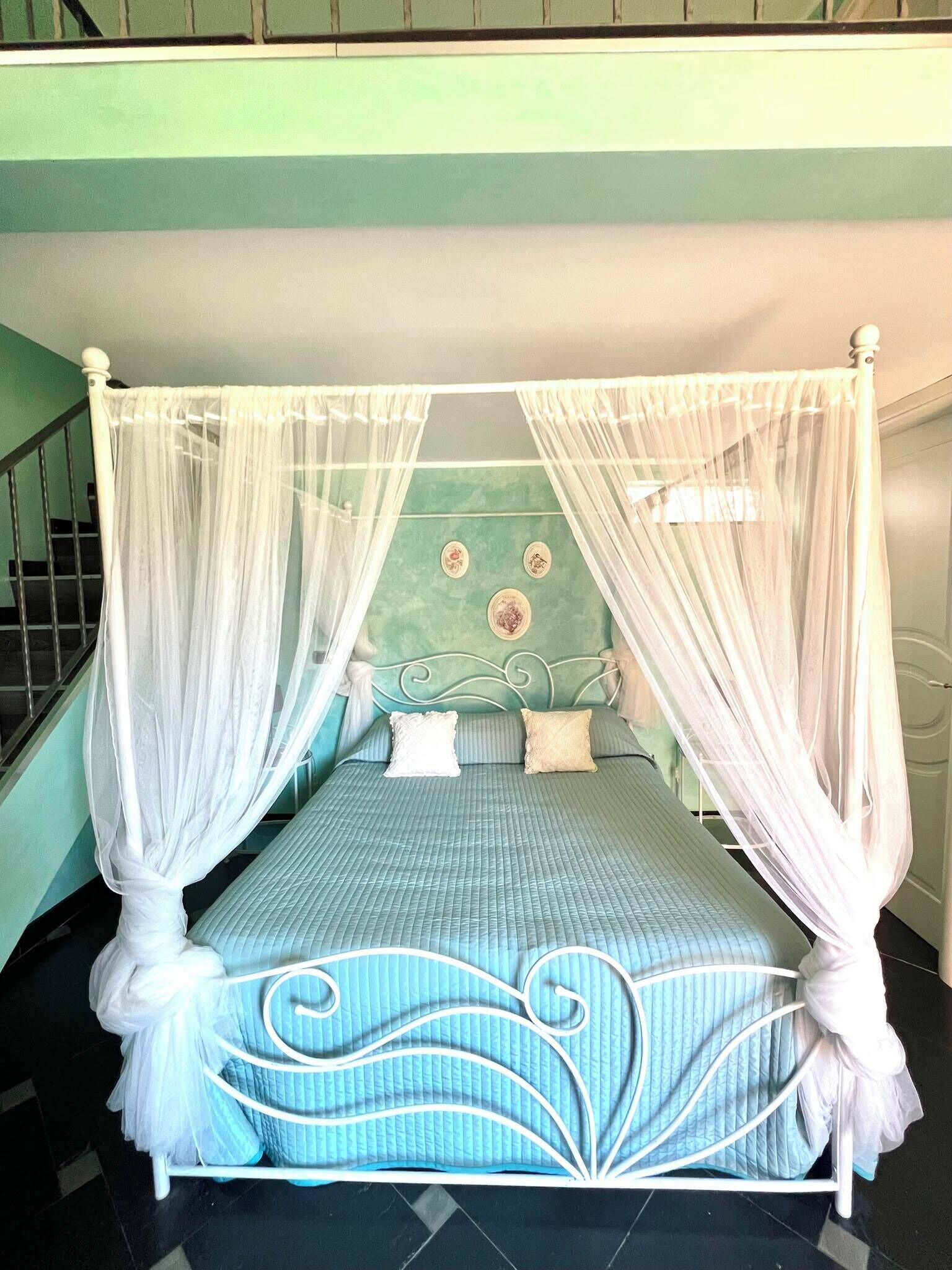 Luxury Quadruple Room, City View