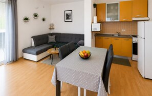 Interior - 2 bedroom pet friendly apartment in Vir (Vir)
