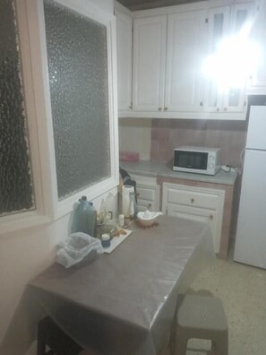 Private kitchen - Chambres d hôtes El Menzah7 (Ariana)