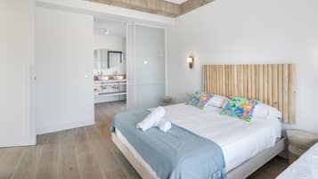 5 bedrooms, iron/ironing board, WiFi, bed sheets