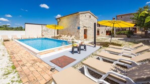 Pool - Awesome home in Barban (Barban)
