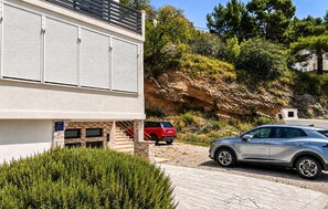 Property grounds - Nice apartment in Mimice with WiFi (Mimice)