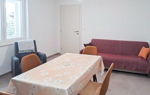Interior - Nice apartment in Makarska with WiFi (Makarska)
