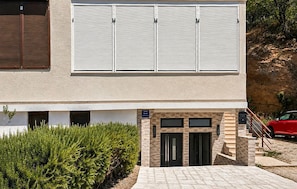 Exterior - Lovely apartment in Mimice with WiFi (Mimice)