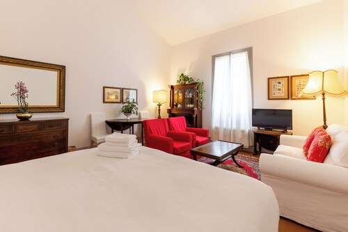 Palazzo Farini Suites