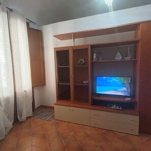 Interni