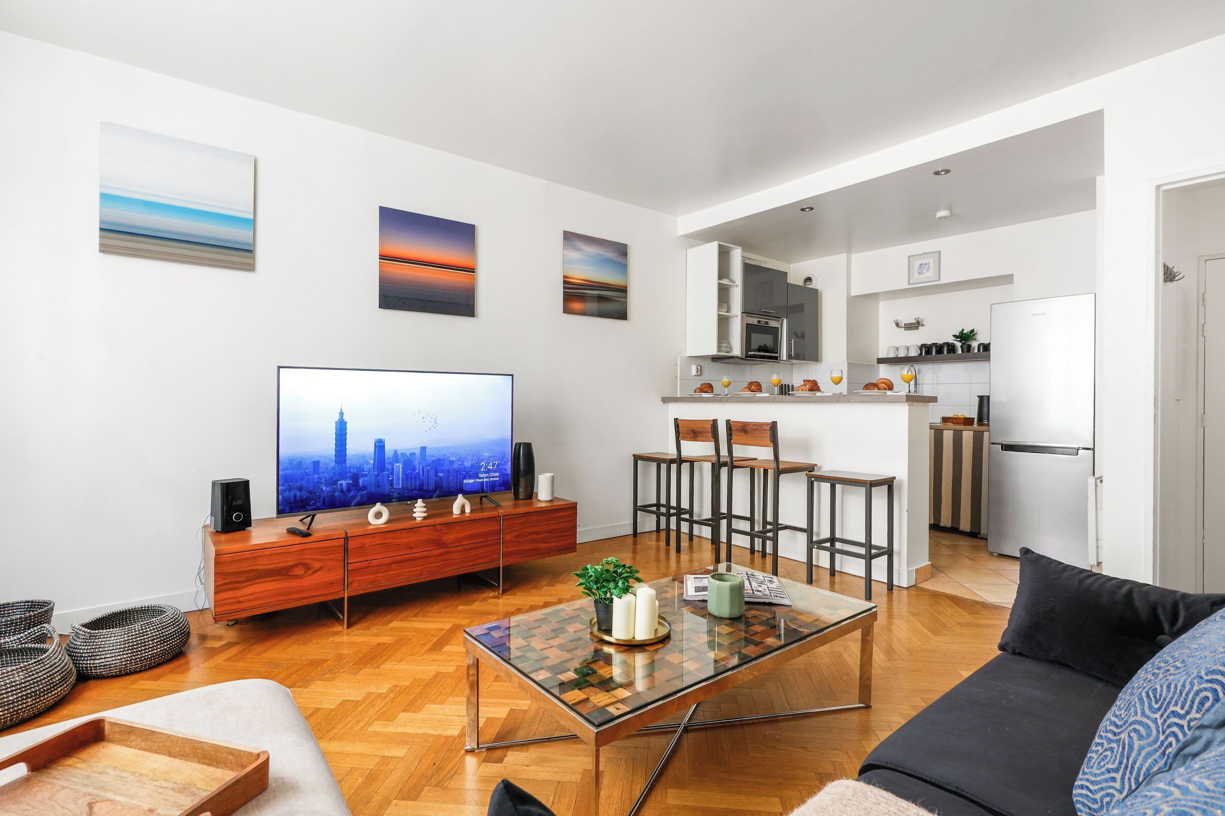 TV, offices