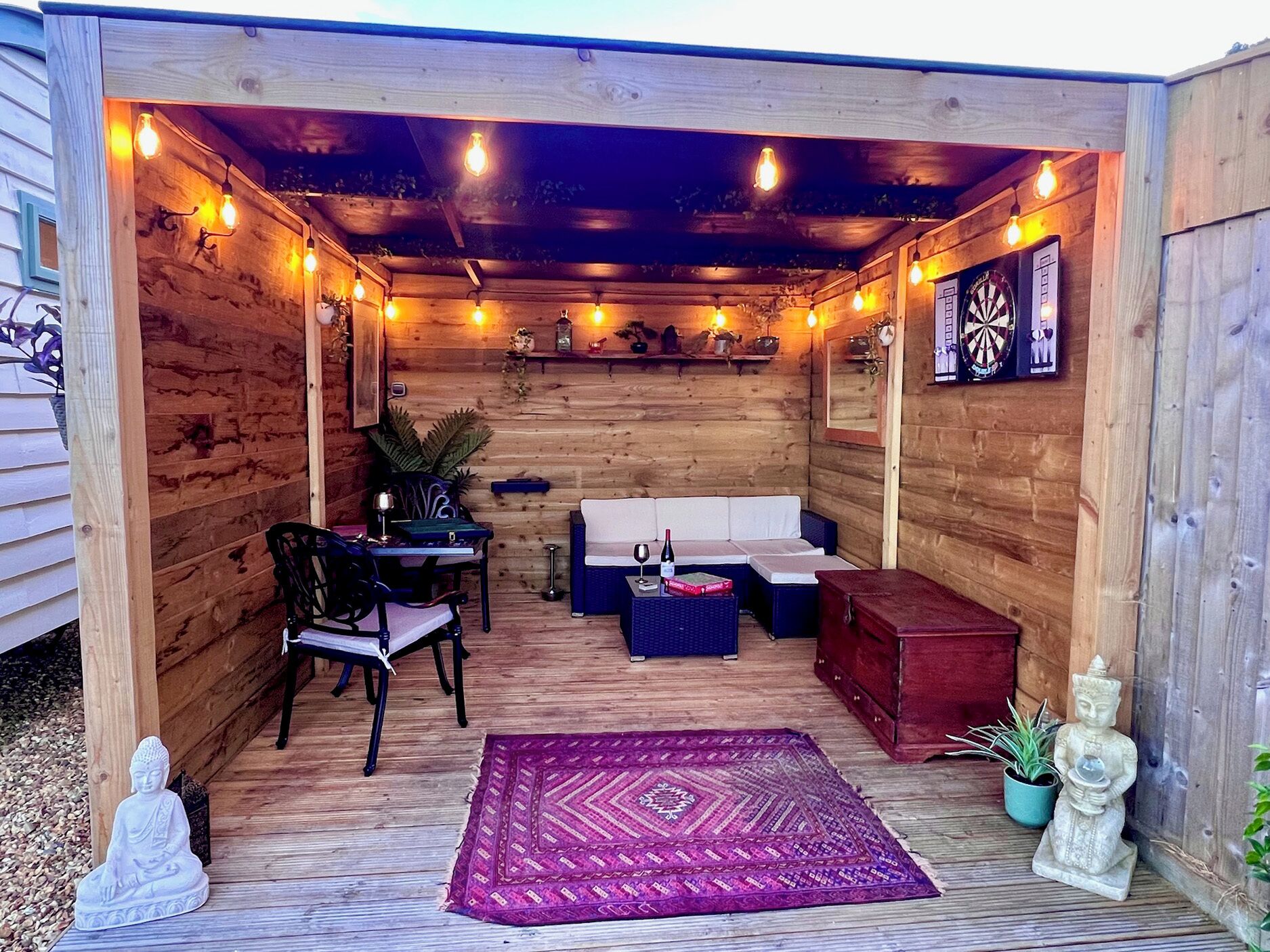 Tempat makan outdoor