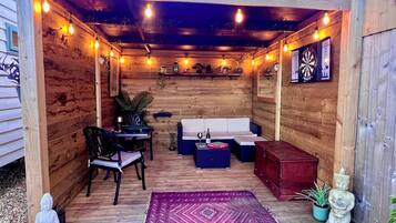 Tempat makan outdoor