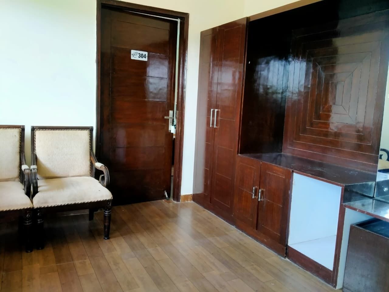 Family Twin Room, Pool View | Interior