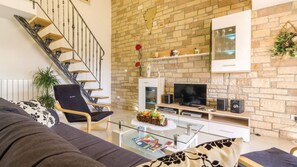TV - Villa Mladenka by Villas Guide (Barban)