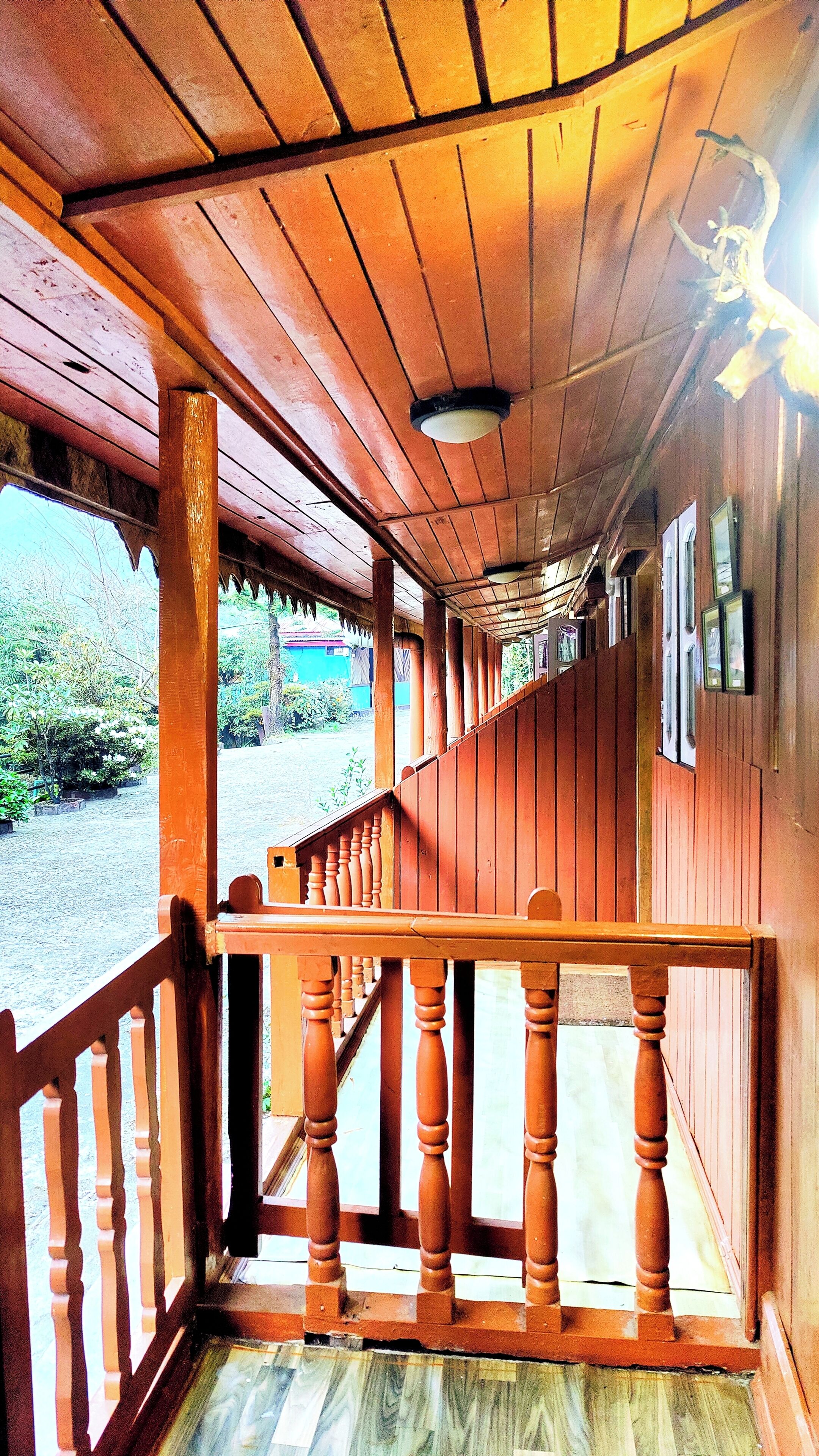 Deluxe Double Room, Balcony, Mountain View | Interior