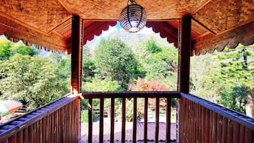 Superior Double Room, Balcony, Mountain View | Property grounds