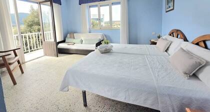 Quinfer Triple Hotel with Views of the Marshes