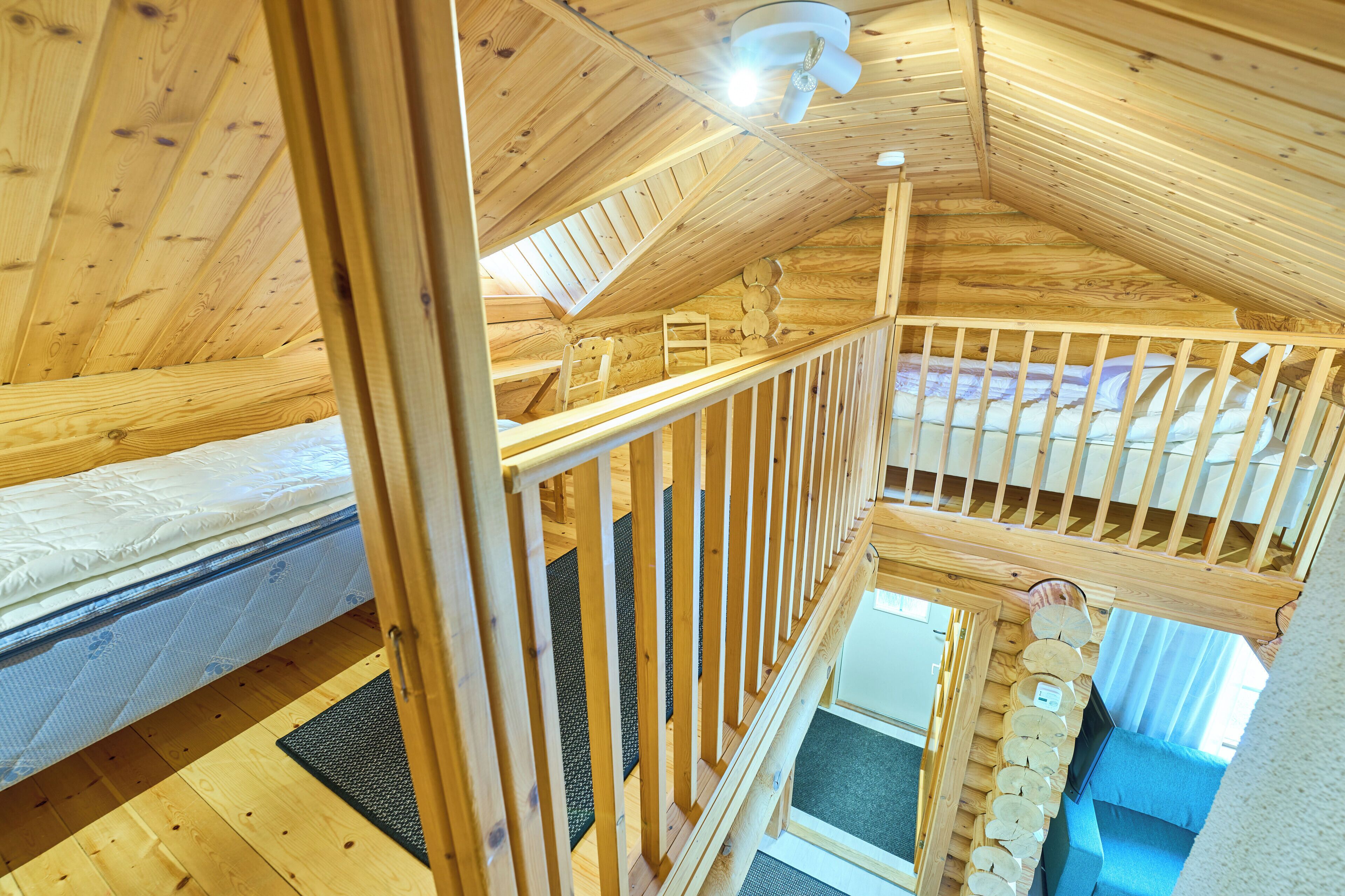 Rukan Naava - Ski-in cabin with sauna & fireplace, 100m to slopes | Laptop workspace, free WiFi