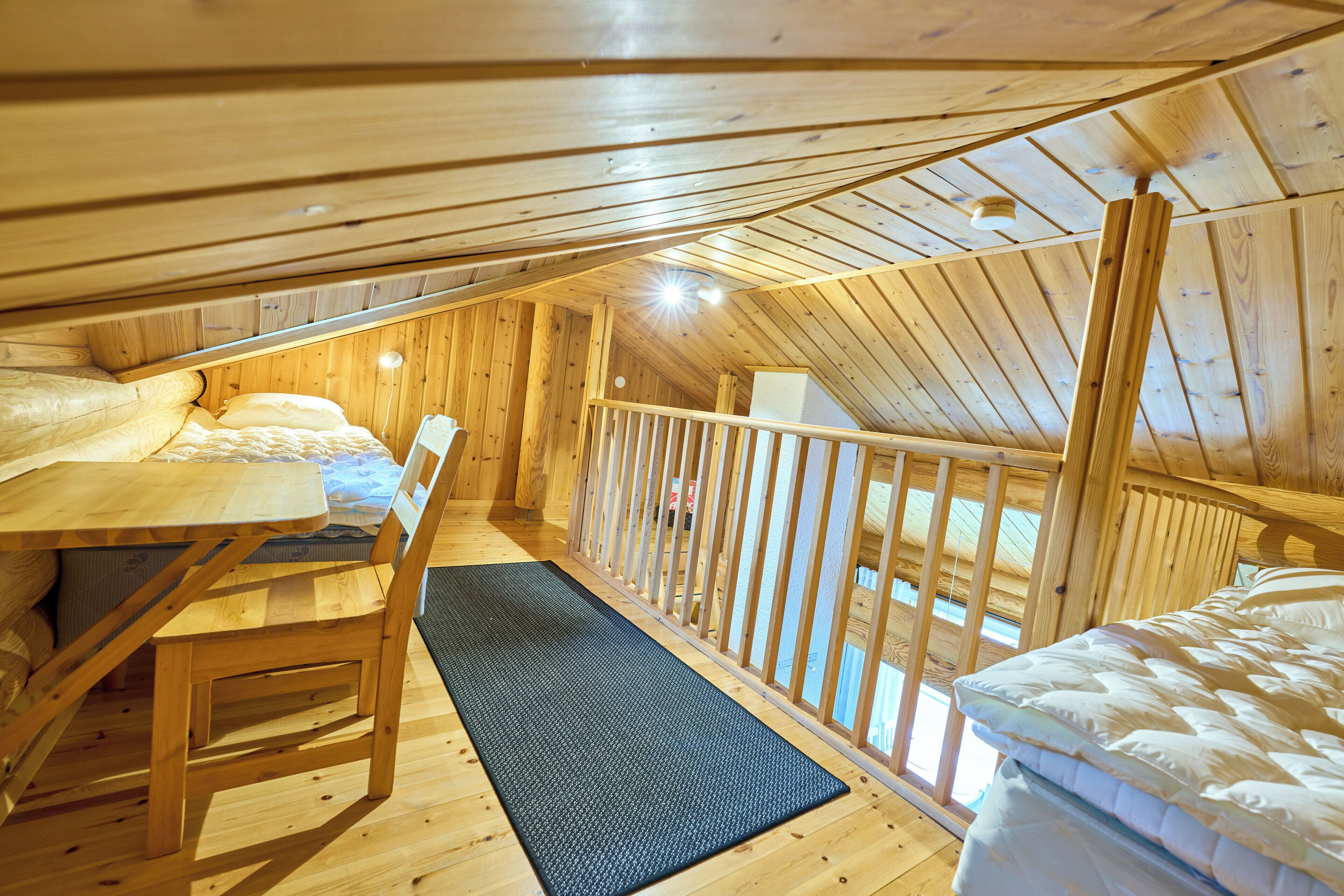  Rukan Varpu - Ski-in cabin with sauna & fireplace, 100m to slopes | 笔记本电脑工作区、免费 WiFi