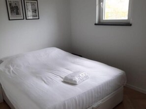 Villa | 2 Schlafzimmer, individuell eingerichtet, Bettwäsche