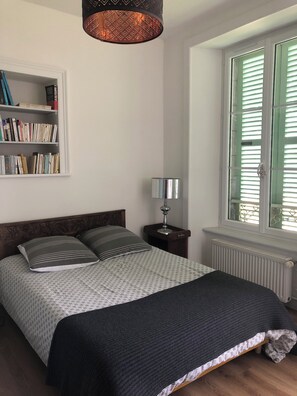 Room - Vrbo Property (Gratot)