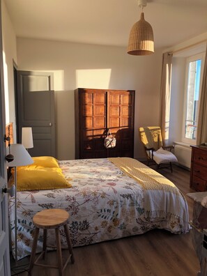 Room - Vrbo Property (Gratot)